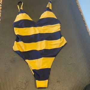 Striped One Piece 🩱bathing suit